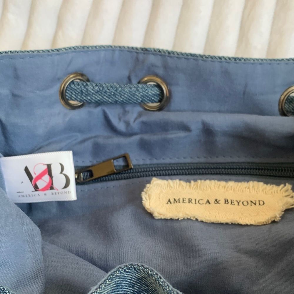 America & Beyond Fringe Whimsy Crossbody Bag - Picture 6 of 10